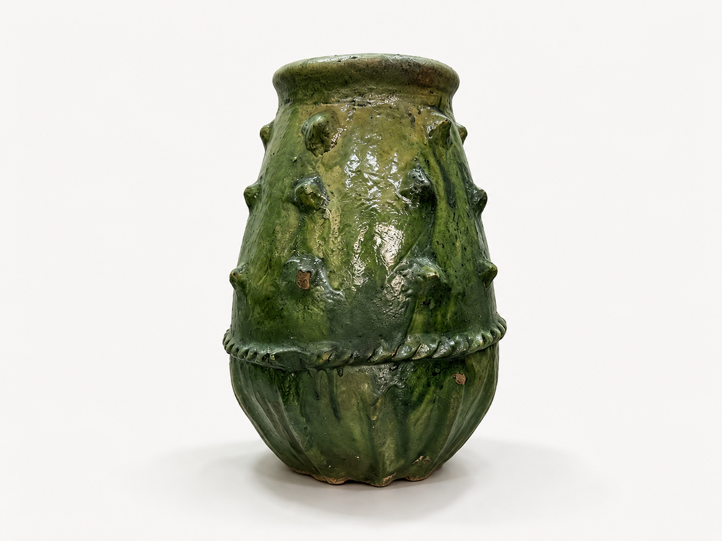Dotted pot